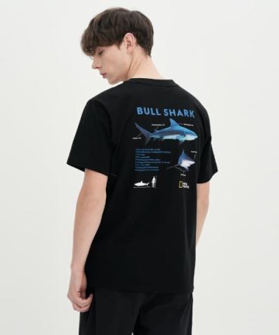 내셔널지오그래픽맨투맨 정품 내셔널지오그래픽 N222UTS970 불 샤크 백 아트웍 반팔 티셔츠 CARBON BLACK